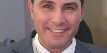 أيمن الزيات