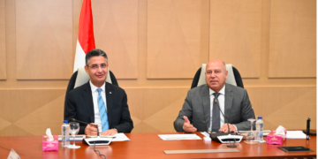 وزير الصناعة يلتقي وزير التموين