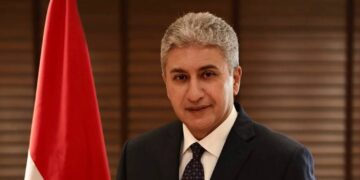 وزير السياحة