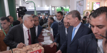 وزير الزراعة خلال اللقاء