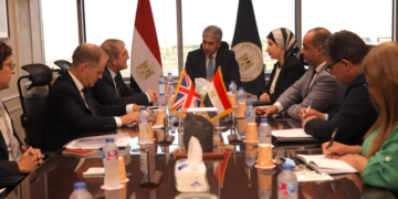 وزير السياحة يلتقي مبعوث بريطانيا