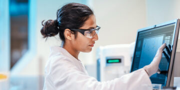 أبن سينا فارم