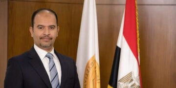 عبد العزيز نُصير