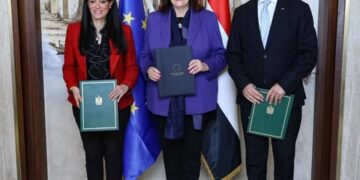 وزيرةالتخطيط مع مفوضة الاتحاد الأوروبي