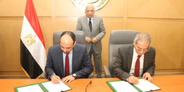 بروتوكول تعاون بين وزارة الكهرباء ووزارة الاوقاف