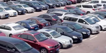 سوق السيارات المستعملة