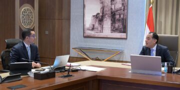 رئيس الوزراء يبحث مع وزير الاستثمار دور صندوق مصر السيادي في تعظيم أصول الدولة