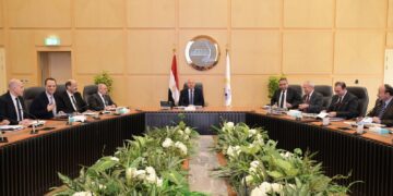 كامل الوزير: خطة شاملة لتحديث أسطول النقل البحري والبري وتعزيز كفاءة التشغيل