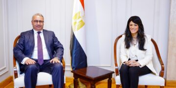وزيرة التخطيط تستعرض مع السفير المصري في بكين ملفات التعاون التنموي مع الصينى