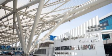 وزير الطيران: ارتفاع ملحوظ بمؤشرات الحركة الجوية لـ67% خلال مارس 2025