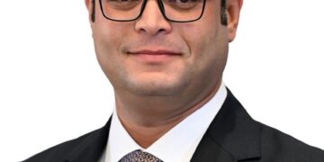 وزير الإسكان: قرعتان لتسكين المواطنين الموفقة أوضاعهم بالعبور الجديدة يومي 22 و23 أبريل