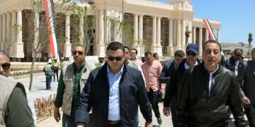 رئيس الوزراء يتفقد "المدينة التراثية" في العلمين الجديدة على 260 فدانًا
