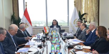 الدكتور شريف فاروق وزير التموين والتجارة الداخلية يعقد اجتماعًا مع شركة الإسكندرية للزيوت والصابون لبحث خطط التوسع وتحقيق استقرار السوق.