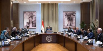 رئيس الوزراء يتابع الموقف التنفيذي لمشروع سد ومحطة كهرباء "جوليوس نيريري" لتوليد الطاقة بتنزانيا