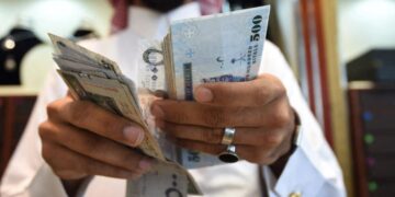 تعرف علي سعر الريال السعودي في منتصف تعاملات اليوم الأحد 20 أبريل