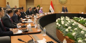 اجتماع عاجل للكهرباء.. استعدادات موسعة لمواجهة الأحمال وارتفاع الحرارة