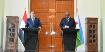 الرئيس السيسي يعود من جيبوتي باتفاقيات استراتيجية لتعزيز الطاقة والتجارة وربط الموانئ