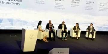 وزير الاتصالات:  برامج تنمية القدرات ساهمت في تحقيق طفرة تكنولوجية