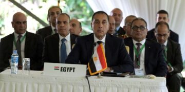 مدبولي لموسيفيني: مصر مستعدة لنقل خبراتها في مجالات الزراعة والري والصحة والطاقة لدول حوض النيل