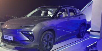 تخفيض 90 ألف جنيه على شيري EQ7.. سعر السيارة الكهربائية يصل إلى 1.7 مليون جنيه