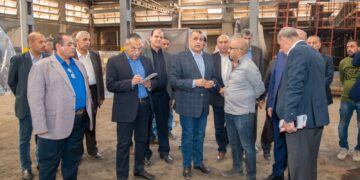 وزير الإنتاج الحربي يشيد بتطور "مصنع 27 الحربي" ويؤكد استكمال مسيرة الإنتاج والتطوير