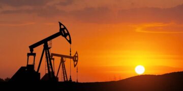 أسعار النفط ترتفع عالميًا بعد تهديدات ترامب.. والمستثمرون يترقبون قرار أوبك