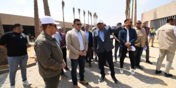 وزير الإسكان يقوم بجولة موسعة لمتابعة سير العمل بكافة مكونات مشروع "حدائق تلال الفسطاط"