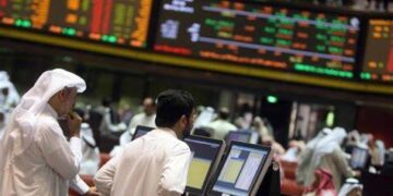 أسواق المال الإماراتية تختتم تداولات الخميس على تباين.. مكاسب محدودة في أبوظبي وخسائر في دبي بقيمة 2.5 مليار درهم