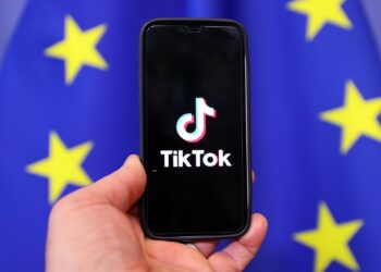 تيك توك في أزمة.. غرامة كبيرة بسبب نقل بيانات الأوروبيين إلى الصين