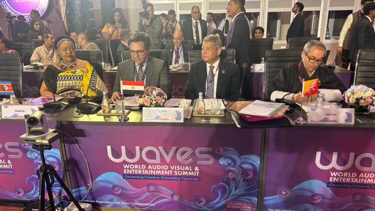 قمة WAVES 2025 بمومباي.. وزير الثقافة المصري يحذر من تهديد الذكاء الاصطناعي للتراث