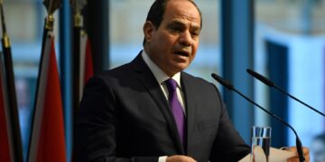 الرئيس السيسي يبحث مع رجال الأعمال الأمريكيين إنشاء منطقة صناعية أمريكية في قناة السويس