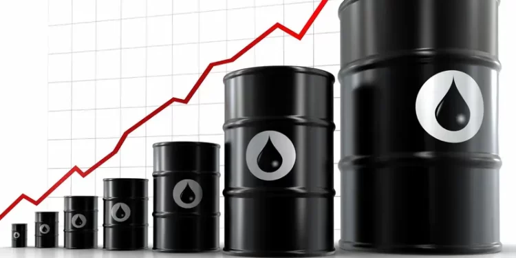 أسعار النفط تصعد بأكثر من 1% وسط انتعاش فني وترقب في الأسواق