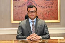 وزير الإسكان يتابع موقف تنفيذ المشروع السكني "ديارنا" المطروح للحجز حاليا بمدينة السادات