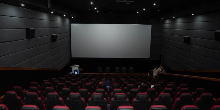 رئيس الجهاز: افتتاح أول دار عرض سينمائي بمدينة سوهاج الجديدة