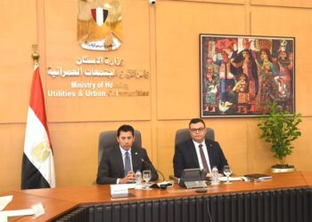 وزير الإسكان : يتم العمل على توفير جميع احتياجات المواطنين بالمدن الجديدة