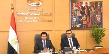وزير الإسكان : يتم العمل على توفير جميع احتياجات المواطنين بالمدن الجديدة