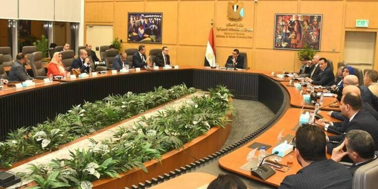 وزير الإسكان: 5 تيسيرات حكومية جديدة لدعم المطورين العقاريين في مصر
