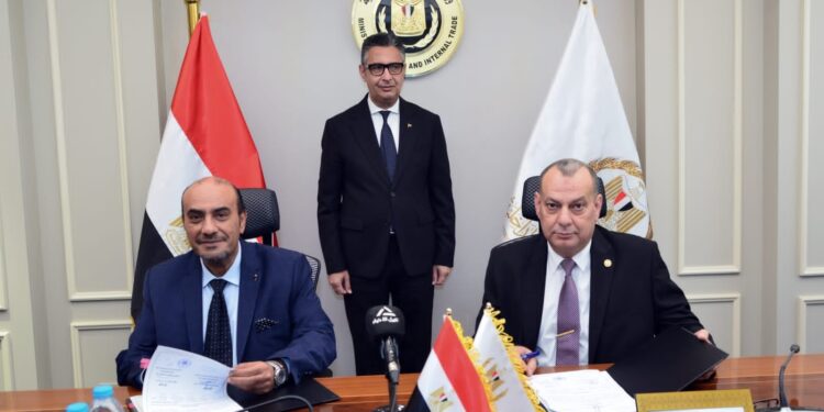 شراكة استراتيجية بين وزارة التموين وشركة بنده السعودية لتعزيز تجارة التجزئة والأمن الغذائي