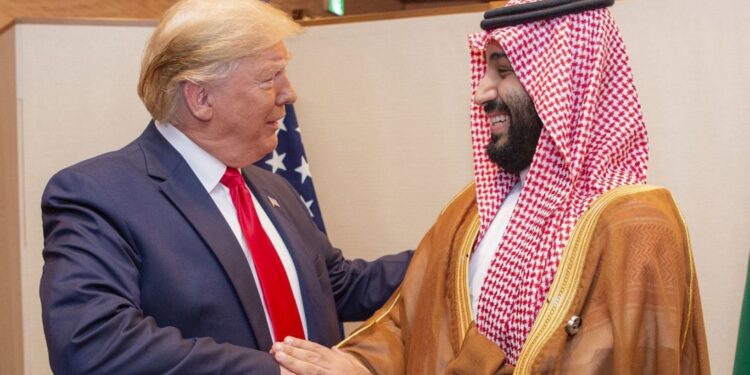 دونالد ترامب: زيارة مرتقبة للرياض والدوحة وأبو ظبي وأوامر تنفيذية مرتقبة