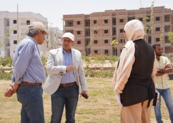 رئيس جهاز مدينة سوهاج الجديدة يتفقد مشروع إنشاء وحدات المبادرة الرئاسية "سكن لكل المصريين"