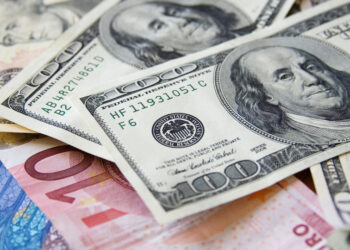 أسعار العملات الأجنبية والعربية بالبنوك المصرية في منتصف تعاملات اليوم الخميس