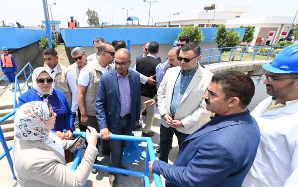 وزير الإسكان يوجه بوضع خطة لتلبية كافة الاحتياجات الحالية والمستقبلية من مياه الشرب والصرف الصحي بمحافظة الشرقية