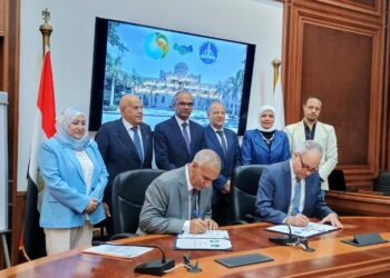 نائب وزير الإسكان يؤكد على التزام الوزارة بدعم الأبحاث الجديدة والعمل المستمر على تطوير منظومتي مياه الشرب والصرف الصحي