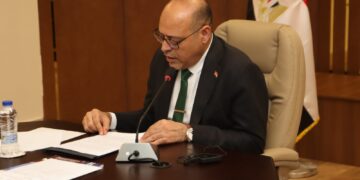 وزير العمل يعتمد 1.59 مليون جنيه دعمًا للرعاية الصحية والاجتماعية للعمالة غير المنتظمة
