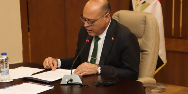 وزير العمل يعتمد 1.59 مليون جنيه دعمًا للرعاية الصحية والاجتماعية للعمالة غير المنتظمة