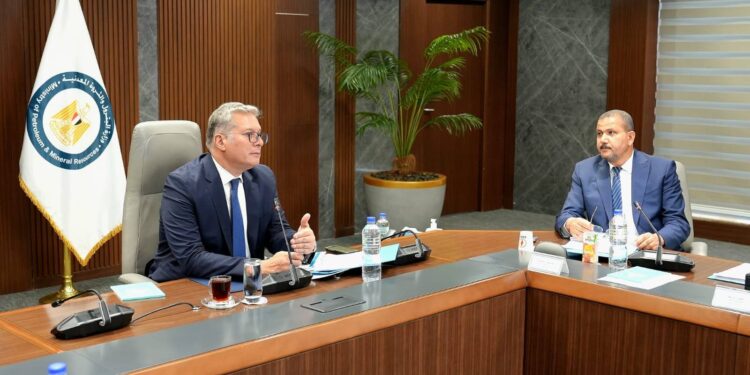 وزير البترول : الوزارة تدعم خطط شركة الحفر المصرية  للتوسع في الأسواق الخارجية