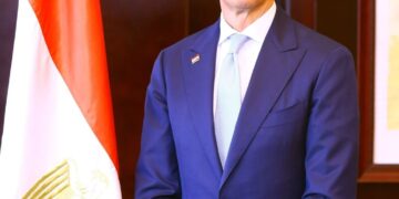وزير الاستثمار يتوجه إلى برلين لتعزيز التعاون الاقتصادي مع ألمانيا