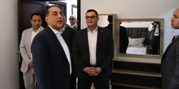 رئيس الوزراء يتفقد مشروع كومبوند "صبا" السكني "محور فوق المتوسط" بمدينة السادس من أكتوبر
