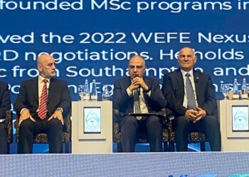 وزير الموارد المائية : الوزارة تهدف إلى التحول من أنظمة الري التقليدية إلى نظم رى حديثة تعتمد على تقنيات ترشد من استهلاك المياه