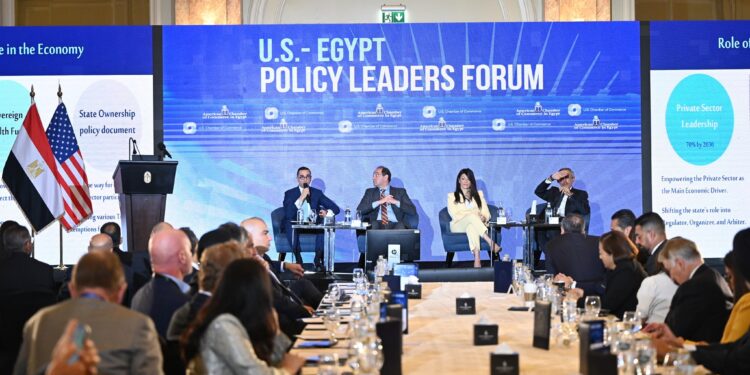 وزير الاستثمار: إطلاق منصة تراخيص جديدة وتعديلات على رسوم المستثمرين لتخفيف الأعباء